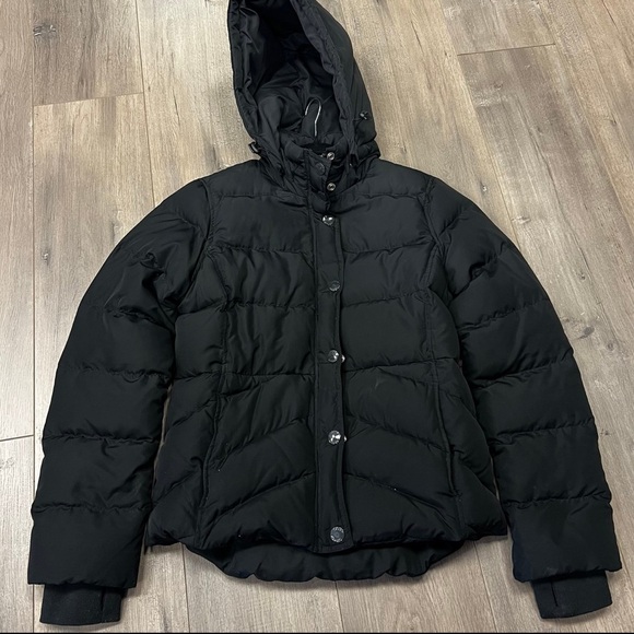 J. Crew Jackets & Blazers - J.crew black hooded puffer jacket